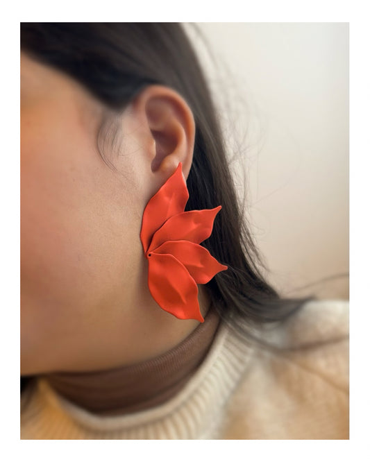 Caravanas media flor anaranjadas