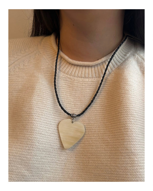 Collar cuero y guampa