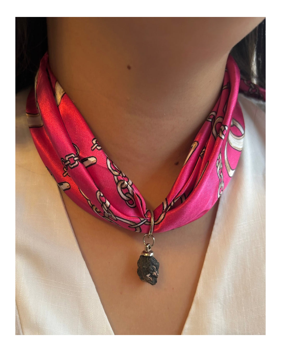 Pañuelo con dije - turmalina