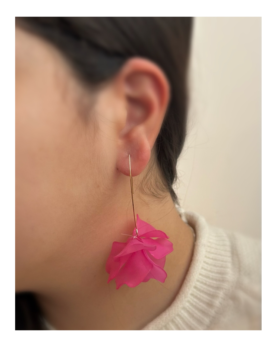 Caravanas pendiente pétalos rosa fuerte