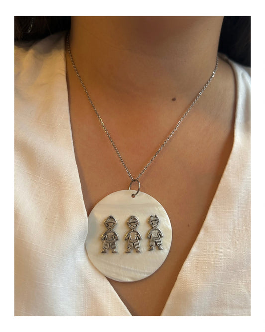 Cadena fina dije nácar - niños