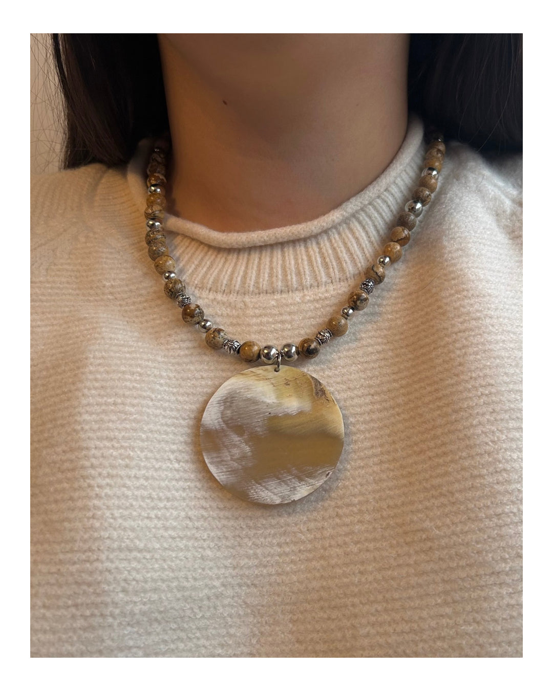 Collar jaspe marrón y Guampa